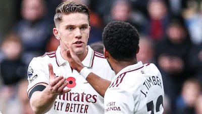 Arsenal Kokoh di Puncak Klasmen, Chelsea Menang di Derbi London, Hasil MU Bagaimana?
