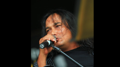 Edane Unggah Kabar Duka, Legenda Rock Indonesia Ecky Lamoh Tutup Usia