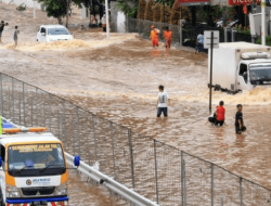 Banjir Meluas ke 42 RT di Jaksel, Jaktim Hingga Jakbar