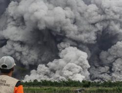 Semeru Meletus Dahsyat, Awan Panas Meluncur 13 Km, 178 Pendaki Terjebak di Ranu Kumbolo!