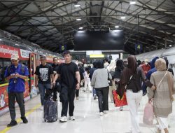 Tiket Nyaris Ludes! KAI Umumkan 91,5 Persen Kursi Jarak Jauh Terjual, Ini Tanggal Paling Padat!