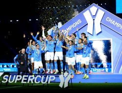 Dwi Gol David Neres Antar Napoli Raih Piala Super Italia