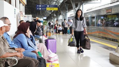 Malam Tahun Baru KAI Ubah Pola Operasi! 61 KA Tambahan Berhenti di Jatinegara dan Lempuyangan