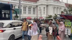 Ribuan Pengunjung Padati Kota Tua di Hari Natal 2025.