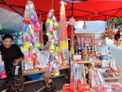 Menjelang Akhir Tahun, Terompet dan Kembang Api Sepi Pembeli
