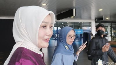 Momen Atalia Bungkam Usai Gugat Cerai Ridwan Kamil, Hanya Minta Doa di Bandara Husein Sastranegara!