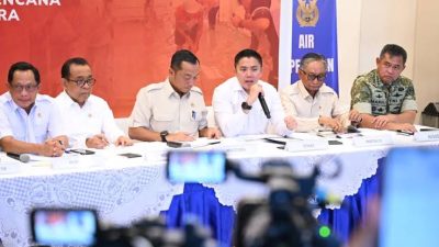 Tepis Tudingan Lamban, Seskab Teddy: Pemerintah Turun Sejak Hari Pertama Bencana, Tanpa Sorotan Kamera