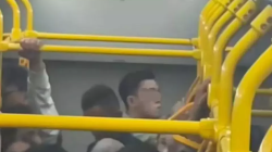 Viral Video Asusila! Detik-detik Pria Nekat Beraksi Tak Senonoh di TransJakarta, Wajah Pelaku Terekam Jelas