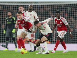 Ditahan Imbang Liverpool, Perolehan Poin Arsenal Tersendat