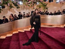 Lisa BLACKPINK Jadi Presenter di Golden Globe 2026, K-Pop Semakin Diakui di Hollywood