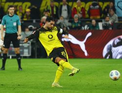 Borussia Dortmund Menang Susah Payah dari St Pauli