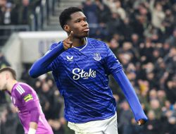 Rekap Liga Inggris, Ketajaman Thierno Barry Selamatkan Everton dari Kekalahan