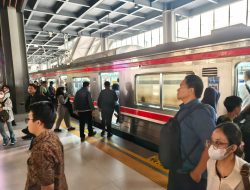 Tembus 20 Juta Penumpang, Commuter Line Jadi Raja Angkutan Nataru!
