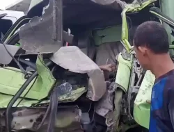 Tabrak ‘Truk Misterius’ di Tol Cipularang, Kernet Tewas Terjepit Bodi Ringsek