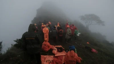 Tim Elang Temukan 6 Jenazah Korban Pesawat ATR di Lereng Gunung Pangkep, Begini Kondisinya