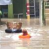 Banjir Kiriman Jumat Dini Hari, Kebon Pala Jaktim Terendam Hingga 1,3 Meter