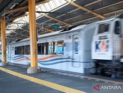 Seorang Wanita Tewas Usai Lompat dari Peron Stasiun