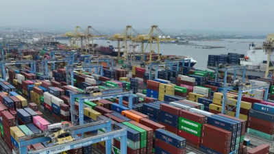 Ekonomi Ngegas! Arus Peti Kemas RI Tembus 13,3 Juta TEUs Selama 2025