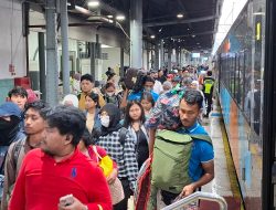 Jalur KA Pantura Lumpuh Diterjang Banjir, 82 Perjalanan Batal hingga Penumpang Membludak Batalkan Tiket