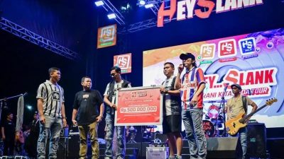 Grup Band “Slank” Sumbangkan Hasil Konser di Bali Kepada Korban Bencana Sumatera