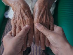 5 Makanan Ini Bisa Bikin Kamu Cepat Tua, Nomor 1 Sering Banget Dikonsumsi