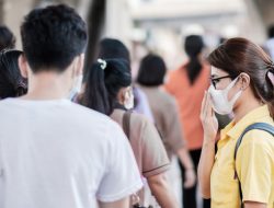 Super Flu H3N2 Mengganas di Jatim, Dinkes Malang Peringatkan Masyarakat Wajib Pakai Masker Lagi!