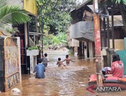 Banjir Rendam Sembilan RT di Jakarta Minggu Pagi
