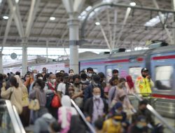Bye-bye Macet! LRT Jabodebek Kini Jadi Primadona Baru, Penumpangnya Tembus Angka Fantastis
