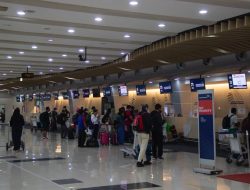 Mudik 2026 Anti-Tiris! Harga Tiket Pesawat Resmi Turun 18%, Cek Jadwalnya!