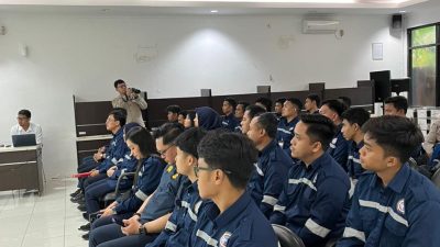 Lautan Cirebon Jadi ‘Laboratorium’, Puluhan ASN Ditjen Hubla Siaga Tempur Lawan Pencemaran!