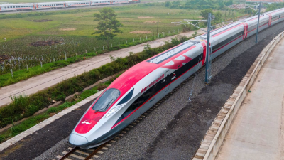 Mau Bukber di Bandung? KCIC Tebar Promo Group Deal Whoosh, Per Orang Cuma Bayar Segini!