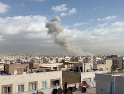 Iran Membara Usai Diserang AS-Israel, Kemlu RI Minta WNI Siaga Satu!