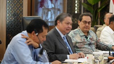 Pasar Keuangan Diguncang Dinamika Global, Airlangga Langsung Kumpulkan Investor Raksasa