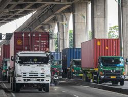 Nekat Beroperasi Saat Mudik, Ribuan Truk ‘Raksasa’ Dipaksa Putar Balik!