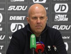 Sudah 5 Kali Gawang Liverpool Dibobol di Masa Injury Time, Slot Bilang Itu Cuma Kebetulan