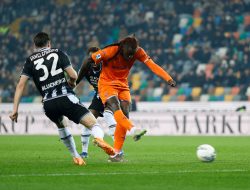 Udinese Menang Telak Tiga Gol Tanpa Balas Atas Fiorentina