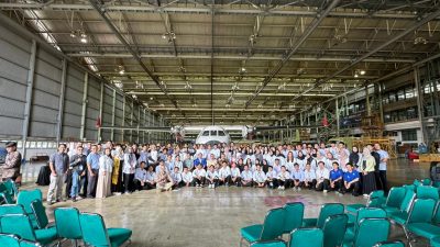 Menaker Tinjau Program Magang di PTDI: Pengalaman Nyata di Industri Teknologi Tinggi