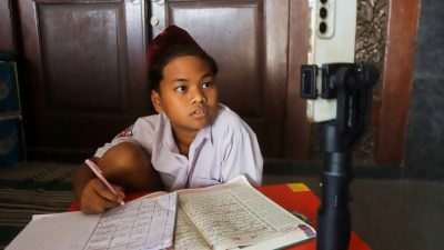 Pemerintah Pastikan Sekolah Tetap Tatap Muka, Belajar Daring April 2026 Batal!