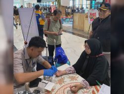 Di Tengah Ramainya Mudik di Pelabuhan Merak, BKKP Hadirkan Layanan Pemeriksaan Kesehatan