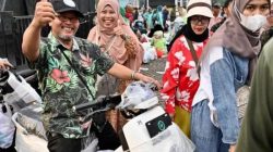 Warga Menang Motor Listrik di Bazar Rakyat Monas