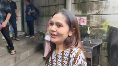 Eks Menag Gus Yaqut Tak Terlihat Saat Salat Id di KPK, Istri Noel Bocorkan Hal Ini!