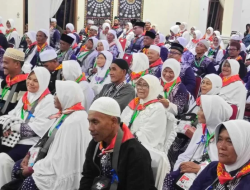 14 Ribu Jemaah Umrah RI Tertahan Akibat Perang Timur Tengah, Menteri Haji Siapkan Skenario Terburuk!