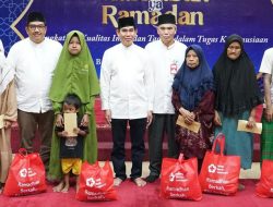 PMI DKI berikan santunan kepada 331 mustahik dan pegawai purnabakti