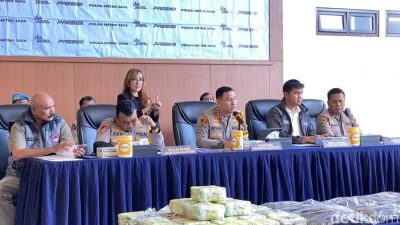 Licin! Pengedar Sembunyikan 26 Kg Sabu di Ban Pajero Sport yang Diangkut Towing