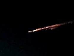 Bukan Meteor, BRIN Sebut Benda Bercahaya Melintas di Langit Lampung Sampah Antariksa