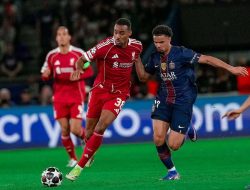 Dipermak Lagi oleh PSG, Liverpool Dipastikan Tanpa Gelar Tahun Ini
