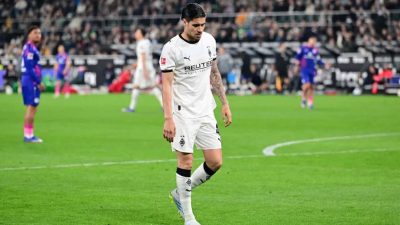Kevin Diks Cidera Saat Gladbach Ditahan Imbang 1-1 oleh Mainz
