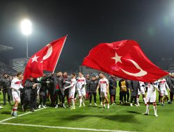 Turki Kembali ke Piala Dunia Setelah Absen 24 Tahun
