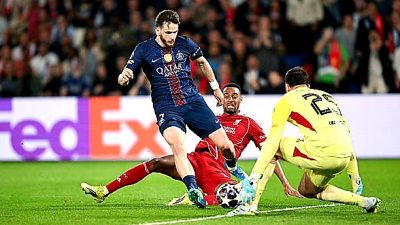 Dibekap Dua Gol Tanpa Balas, Liverpool Kalah Segalanya dari PSG!