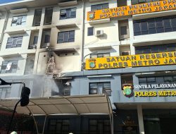 Markas Polres Metro Jakarta Barat Kebakaran Pagi Ini, Asap Hitam Membubung Tinggi